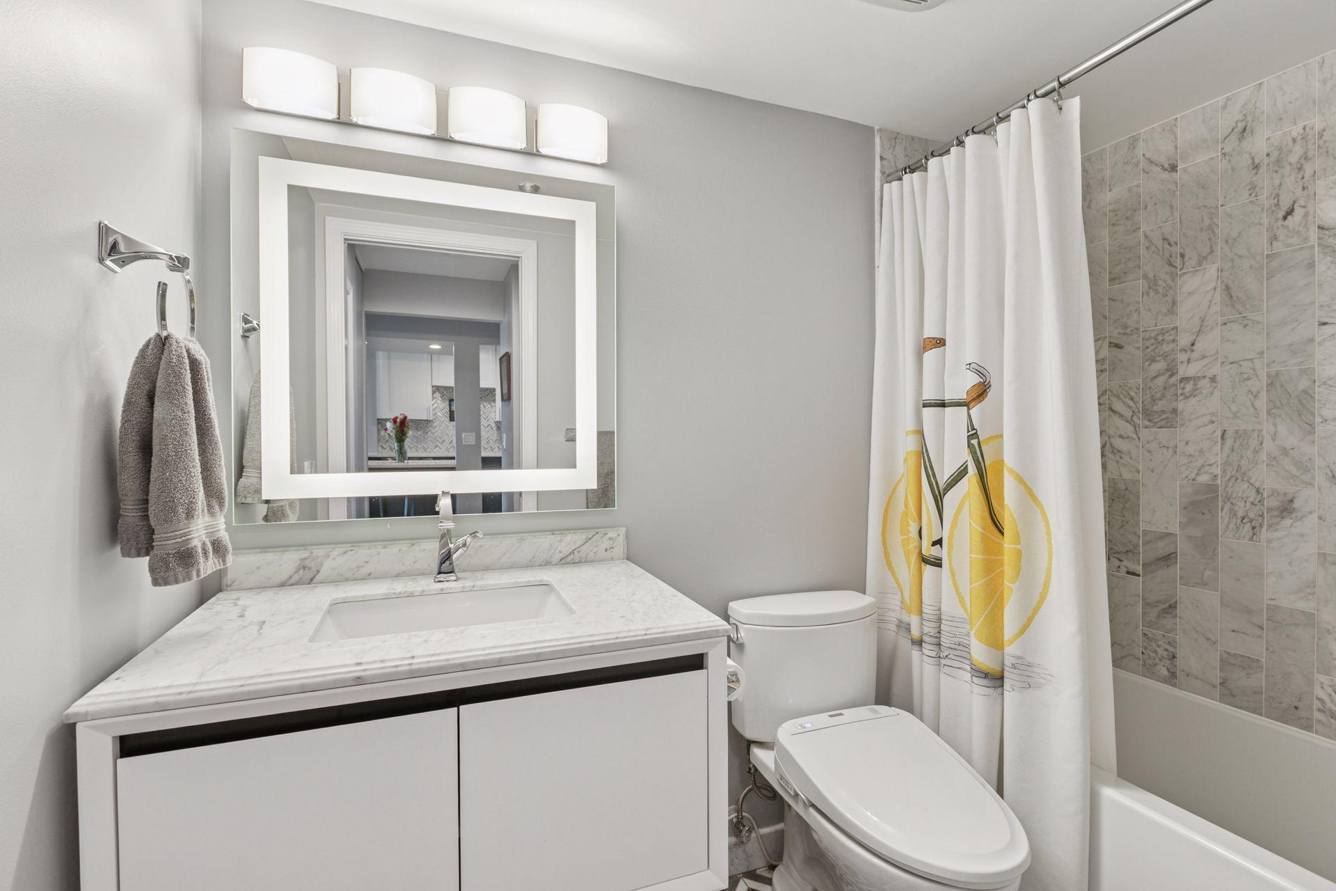 401 S 1st Street Unit: 816