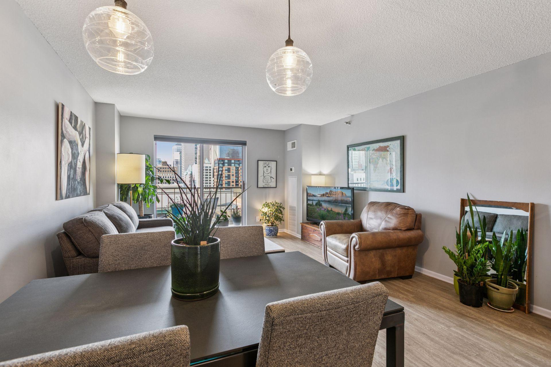 401 S 1st Street Unit: 816