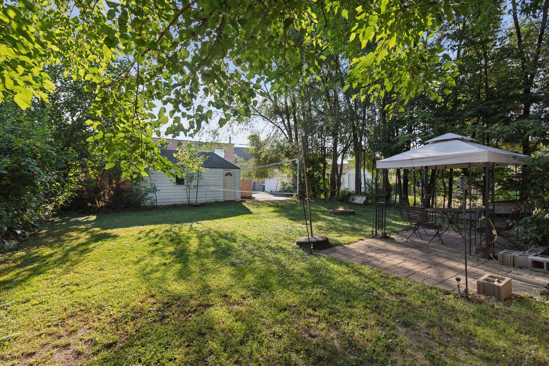 6533 Bloomington Avenue