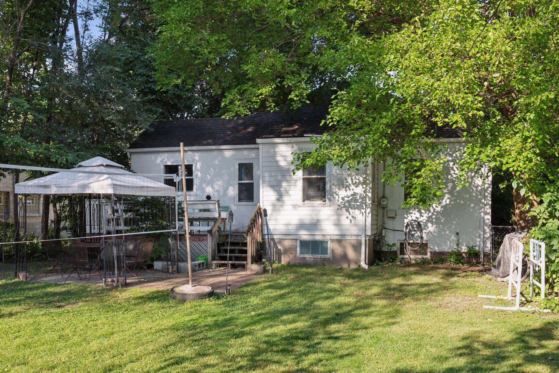 6533 Bloomington Avenue