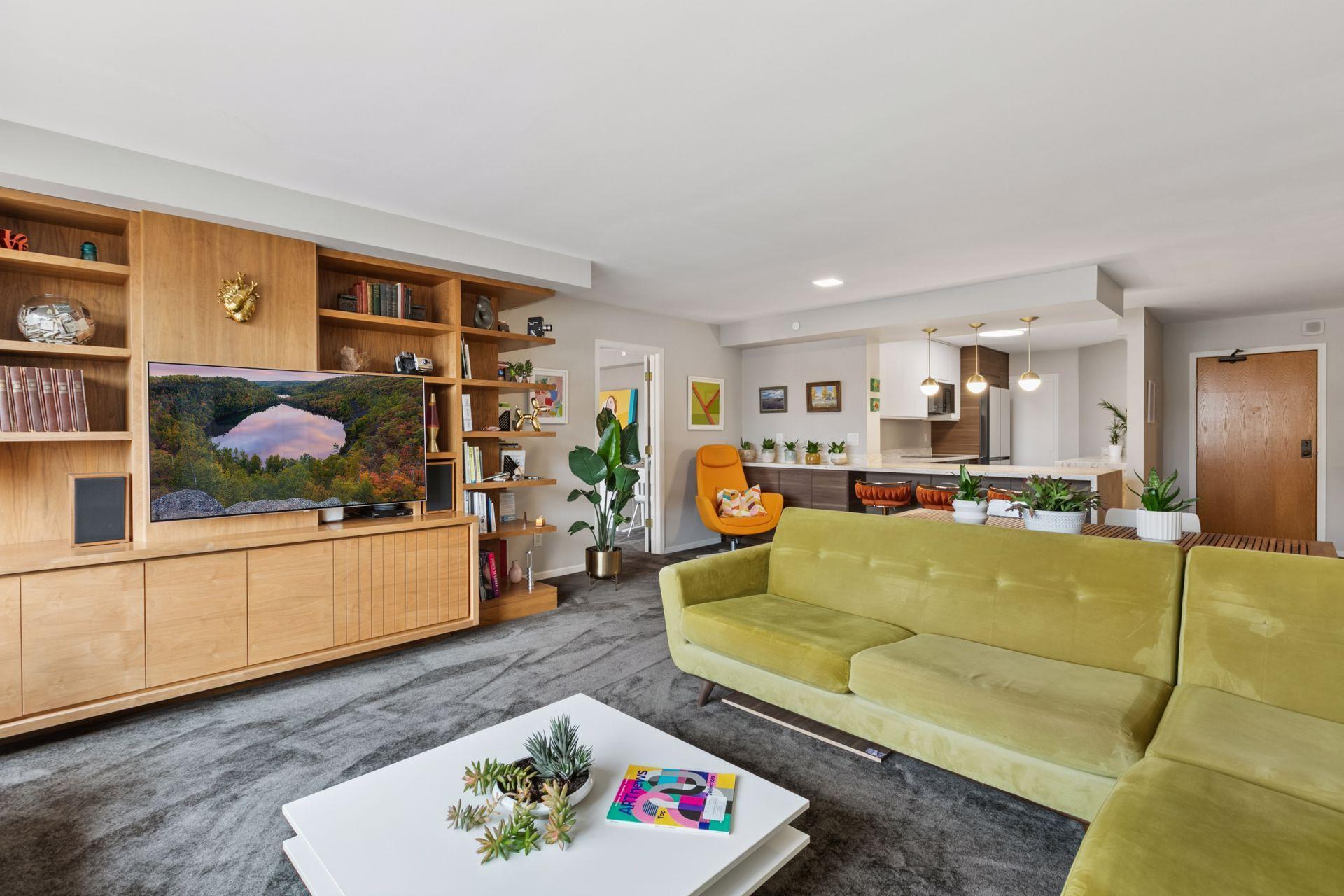 401 S 1st Street Unit: 1310