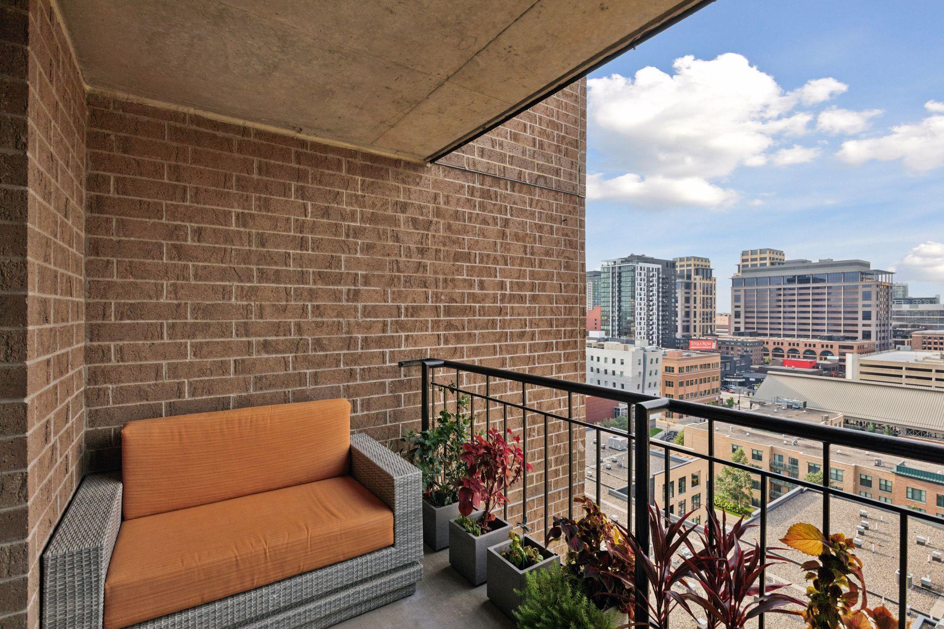 401 S 1st Street Unit: 1310