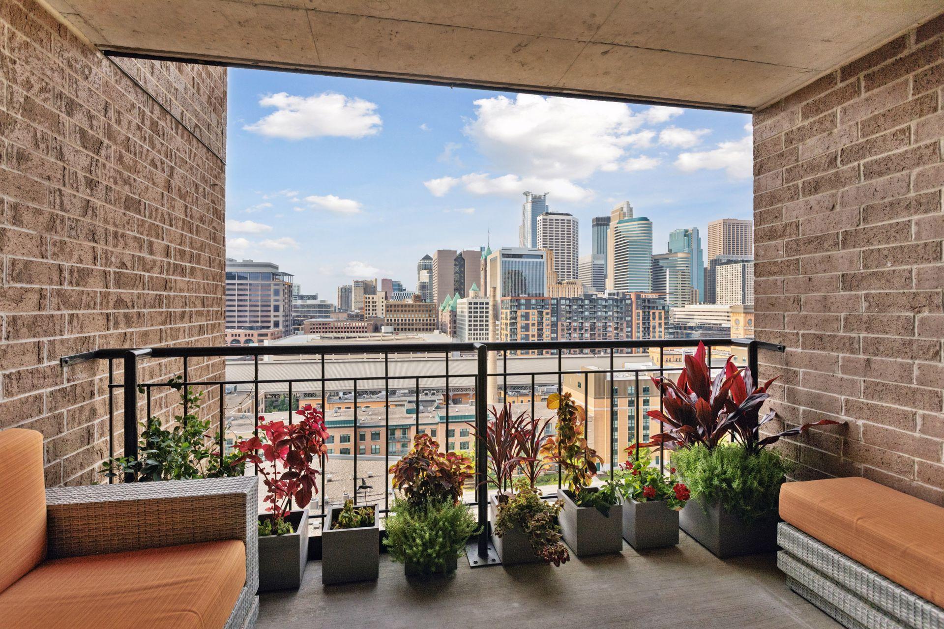 401 S 1st Street Unit: 1310