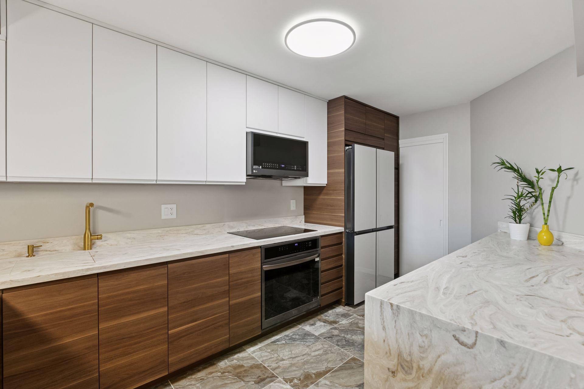401 S 1st Street Unit: 1310