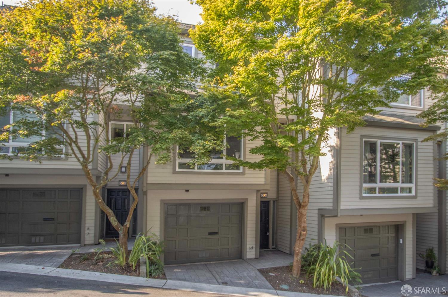 606 Clarendon Street