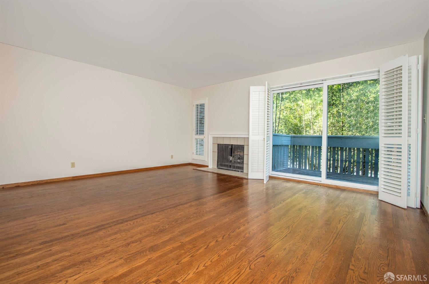 606 Clarendon Street