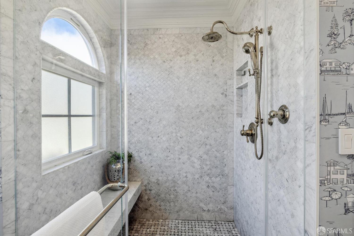 3425 Divisadero Street