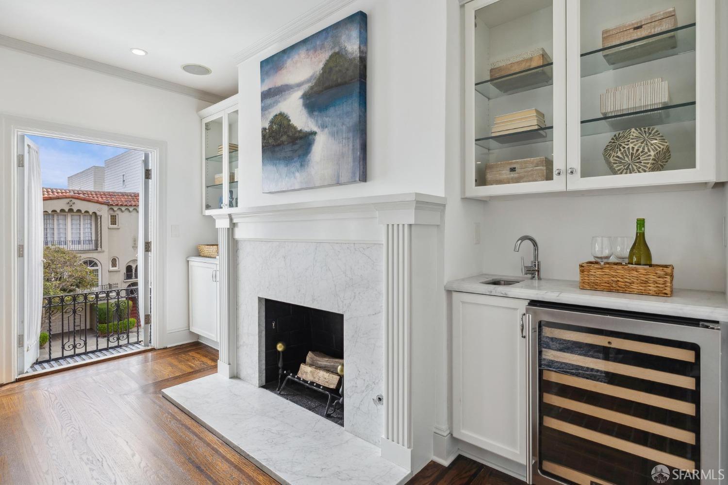 3425 Divisadero Street