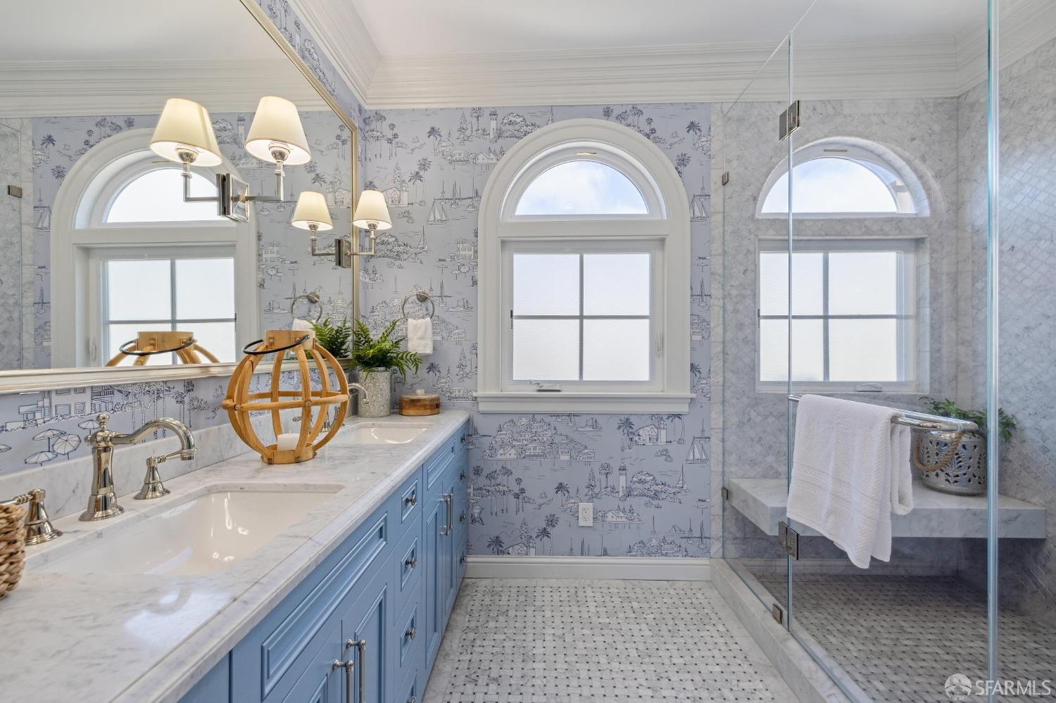 3425 Divisadero Street