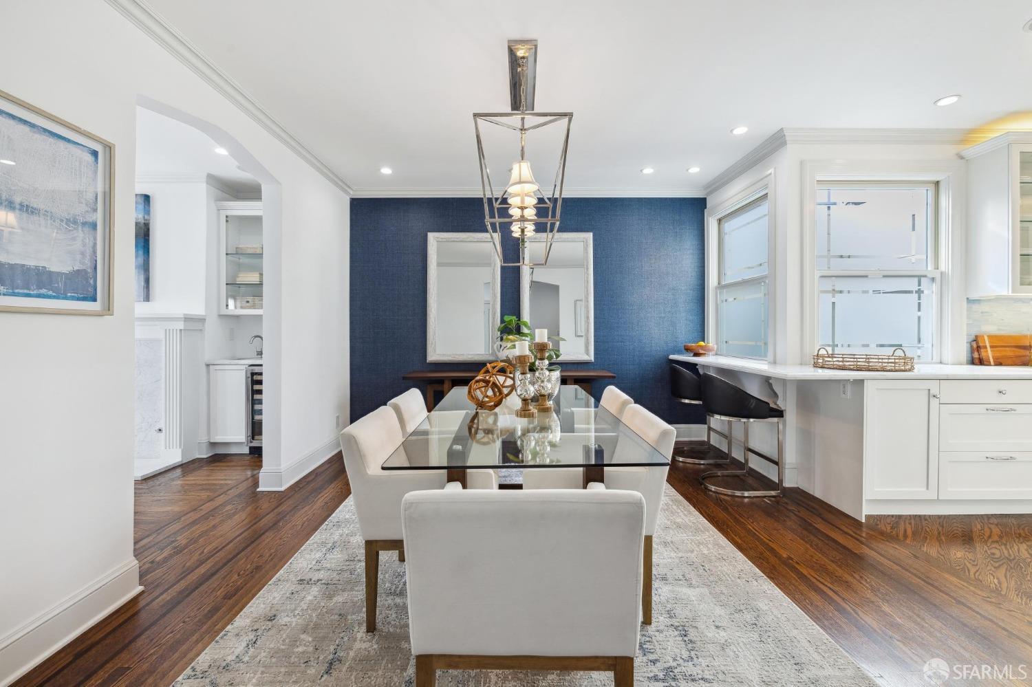 3425 Divisadero Street