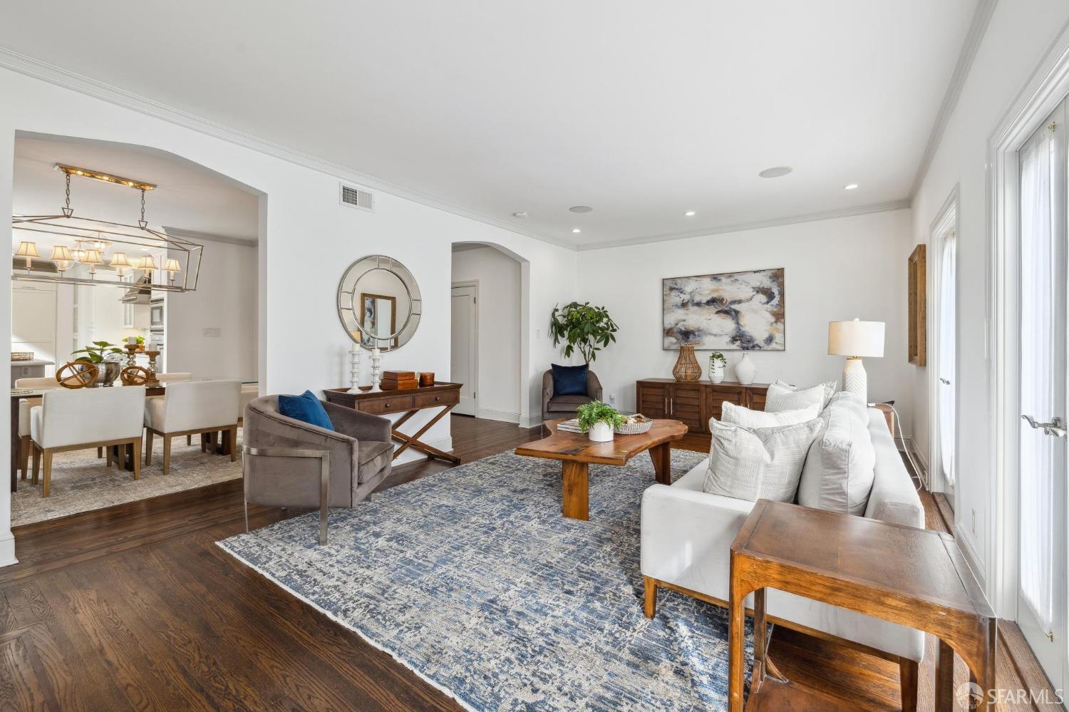 3425 Divisadero Street