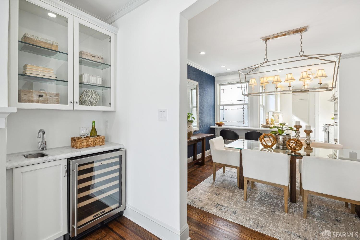 3425 Divisadero Street