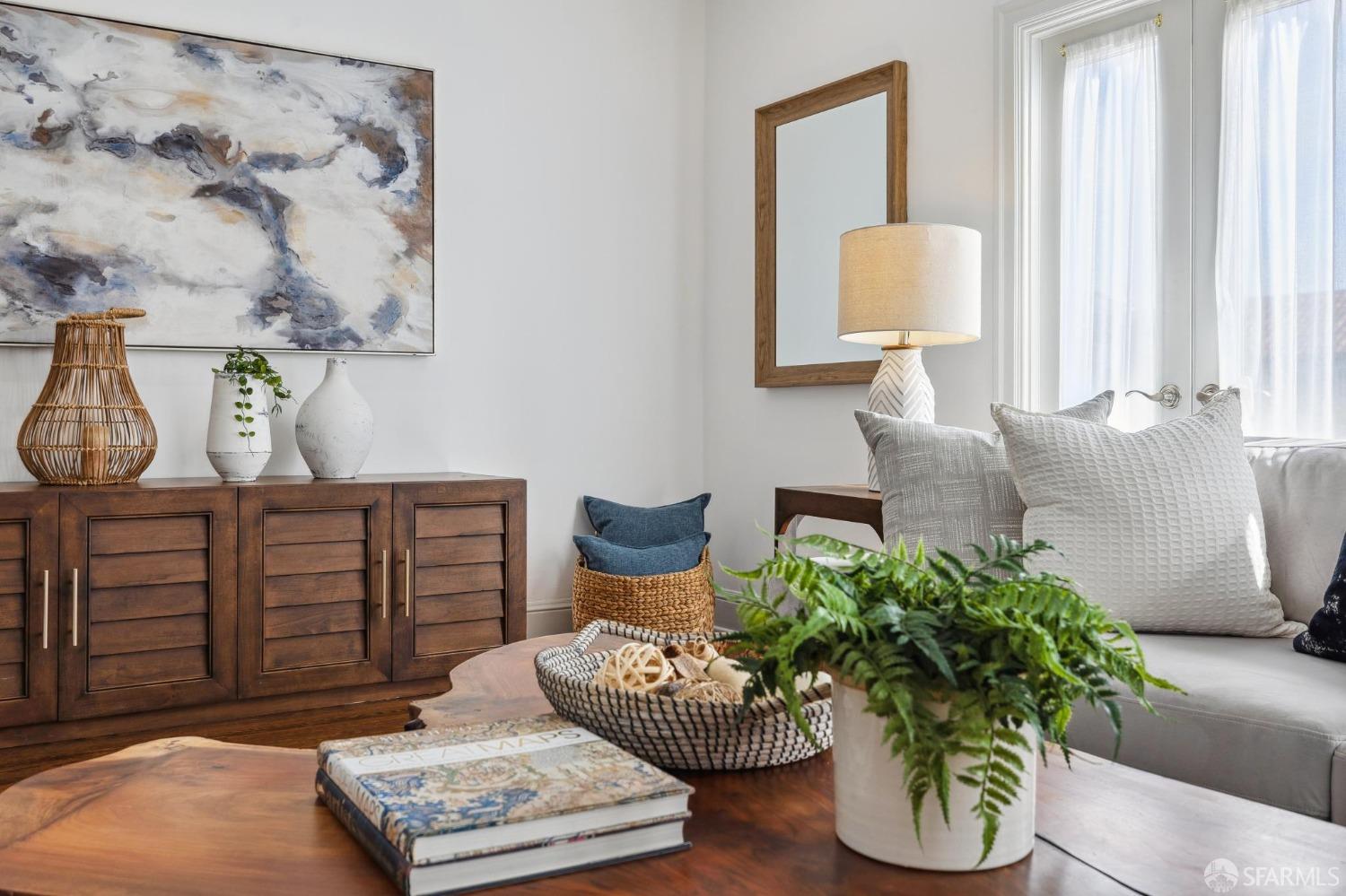 3425 Divisadero Street