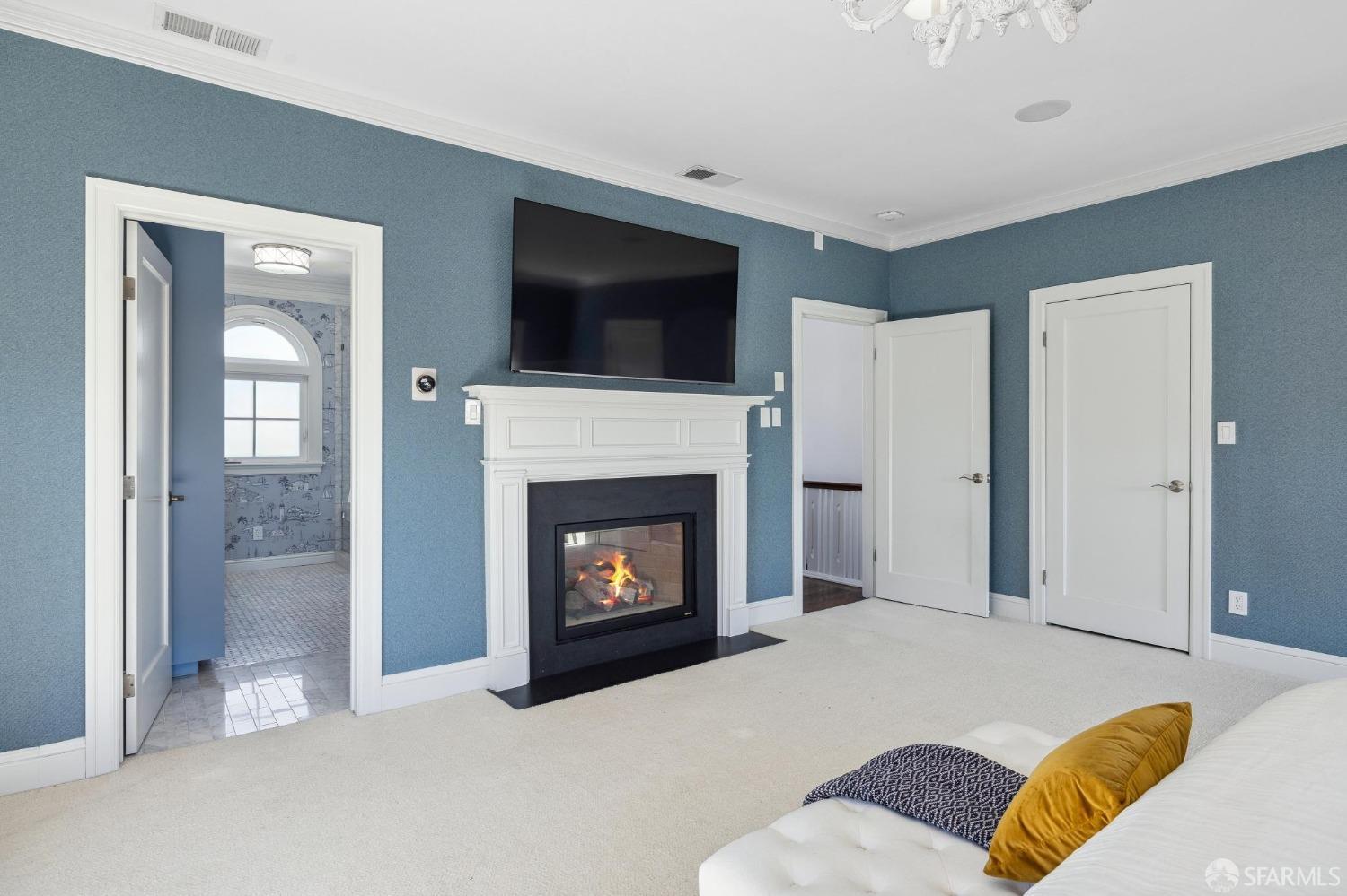 3425 Divisadero Street