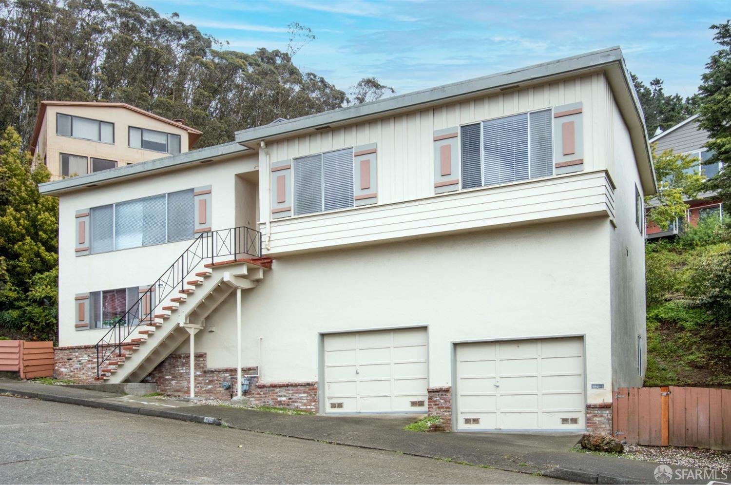 160 Devonshire Way