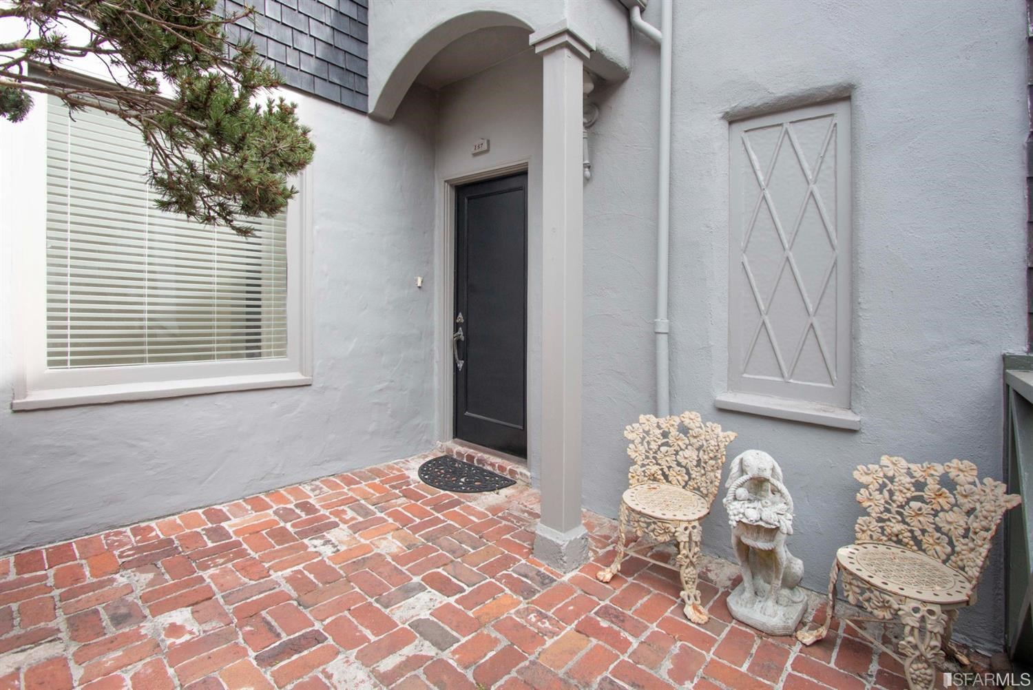 157 Villa Terrace