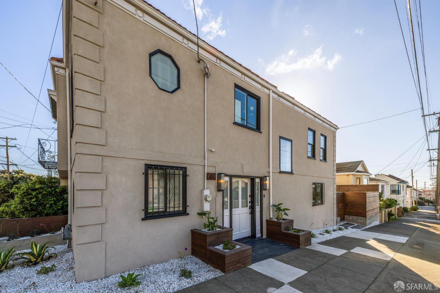 701 Quintara Street, San Francisco