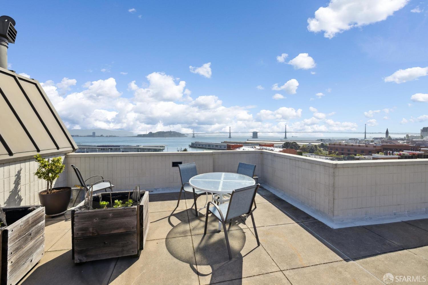 150 Lombard Street # 304