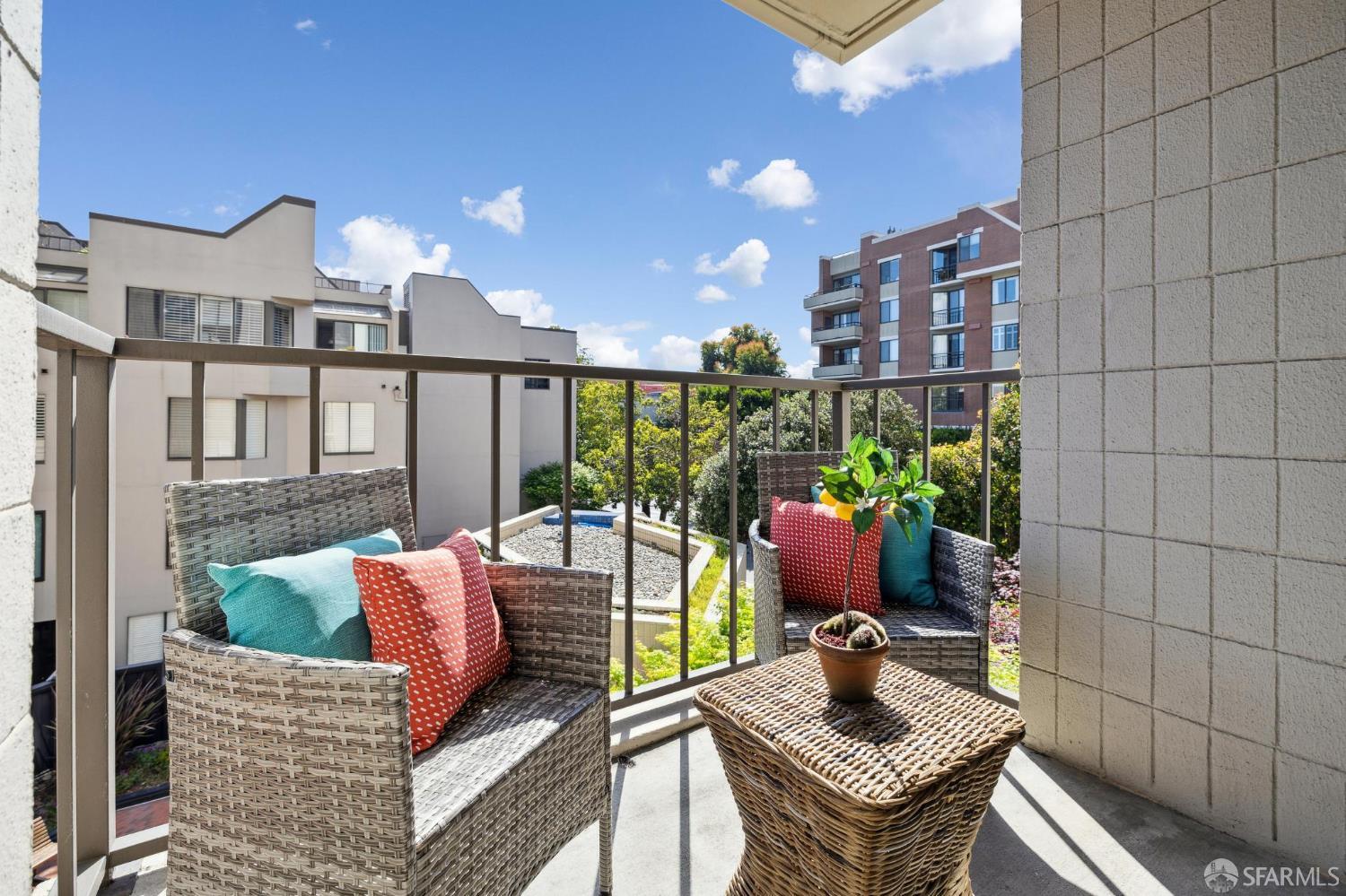 150 Lombard Street # 304