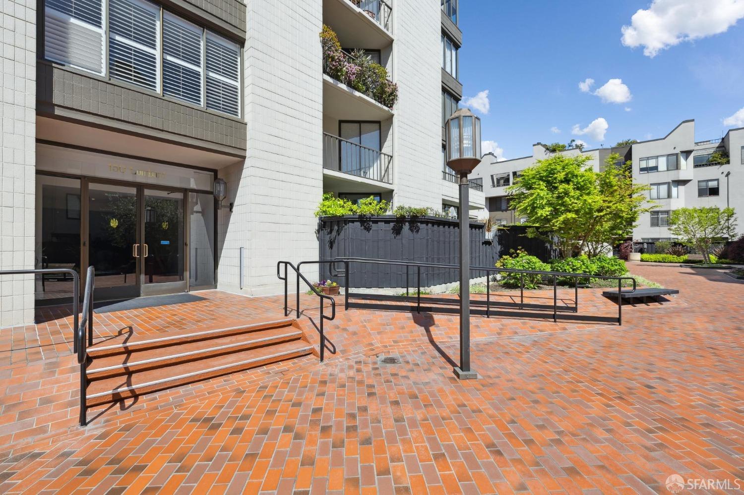 150 Lombard Street # 304