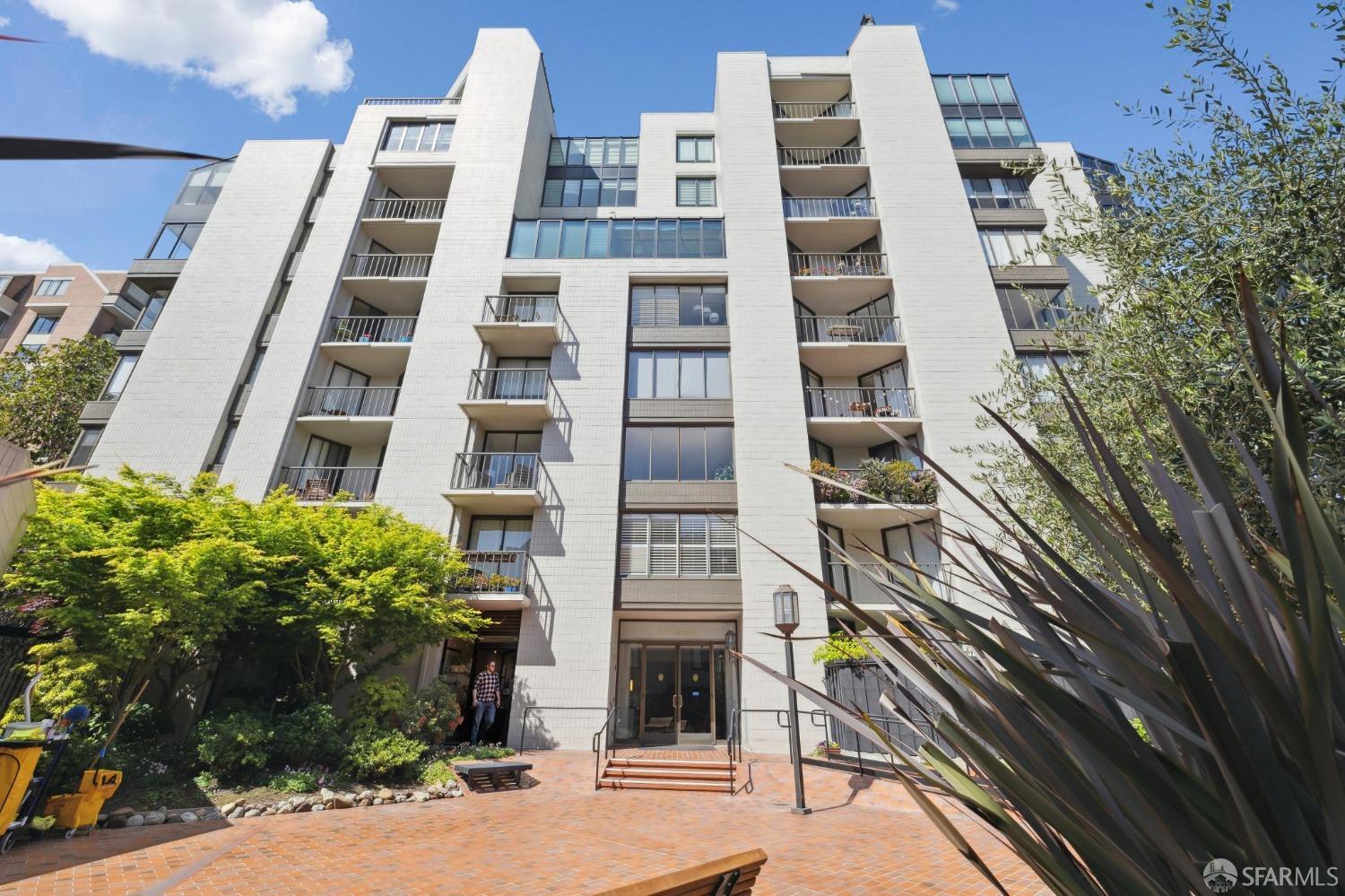 150 Lombard Street # 304