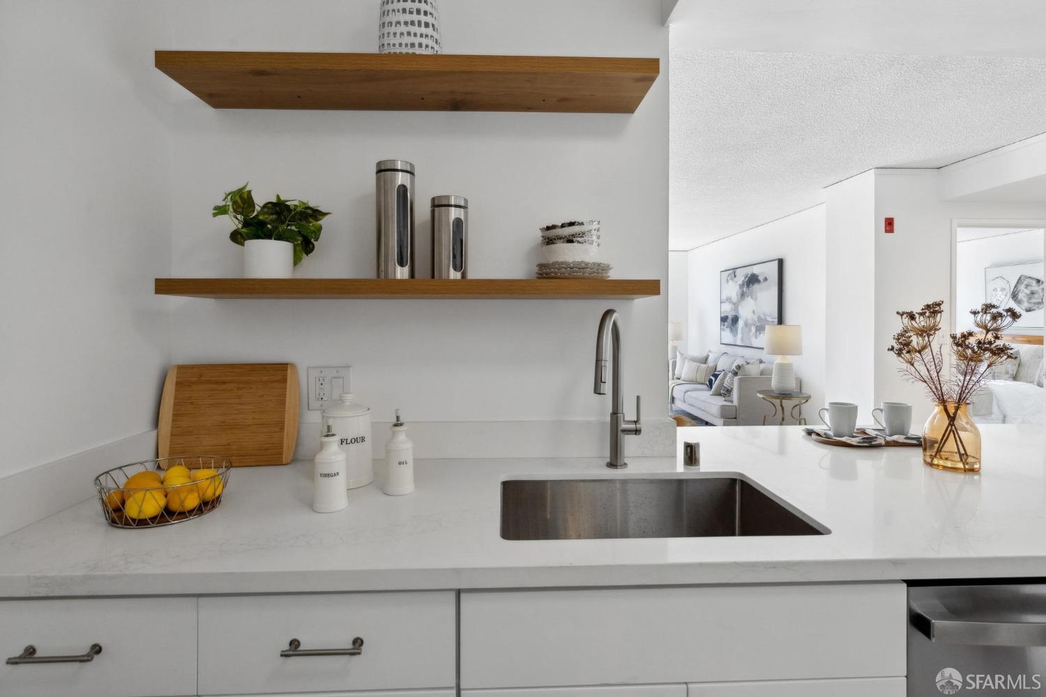 150 Lombard Street # 304