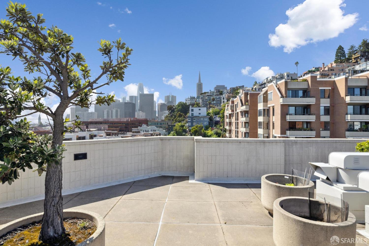 150 Lombard Street # 304