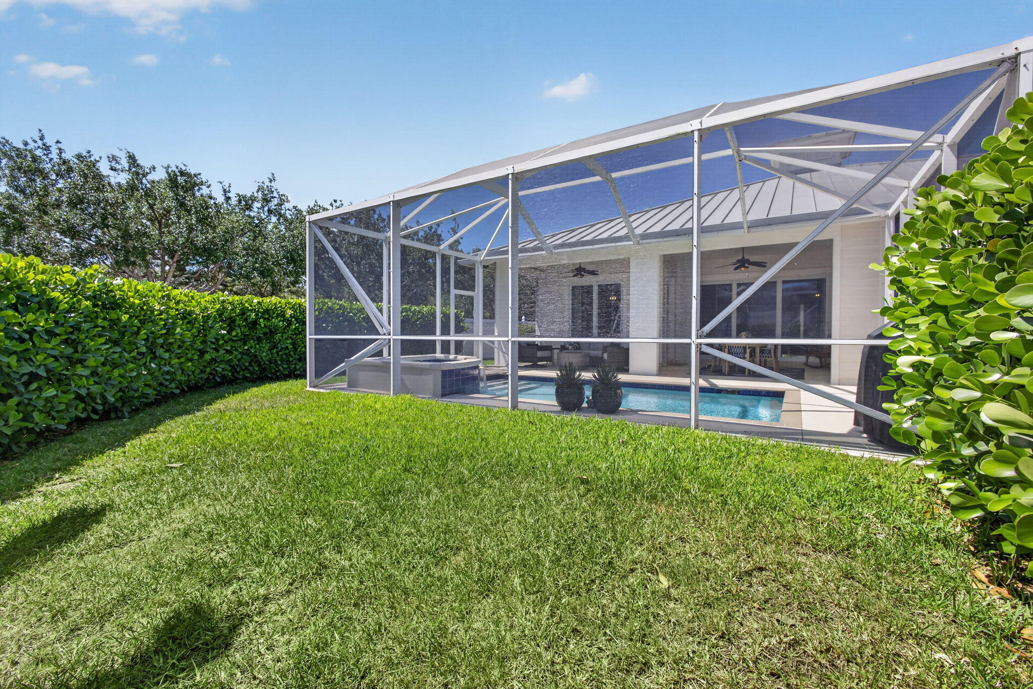 1410 Dakota Drive