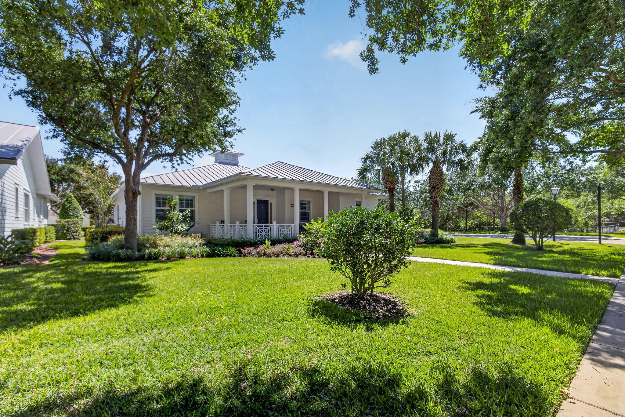 1410 Dakota Drive