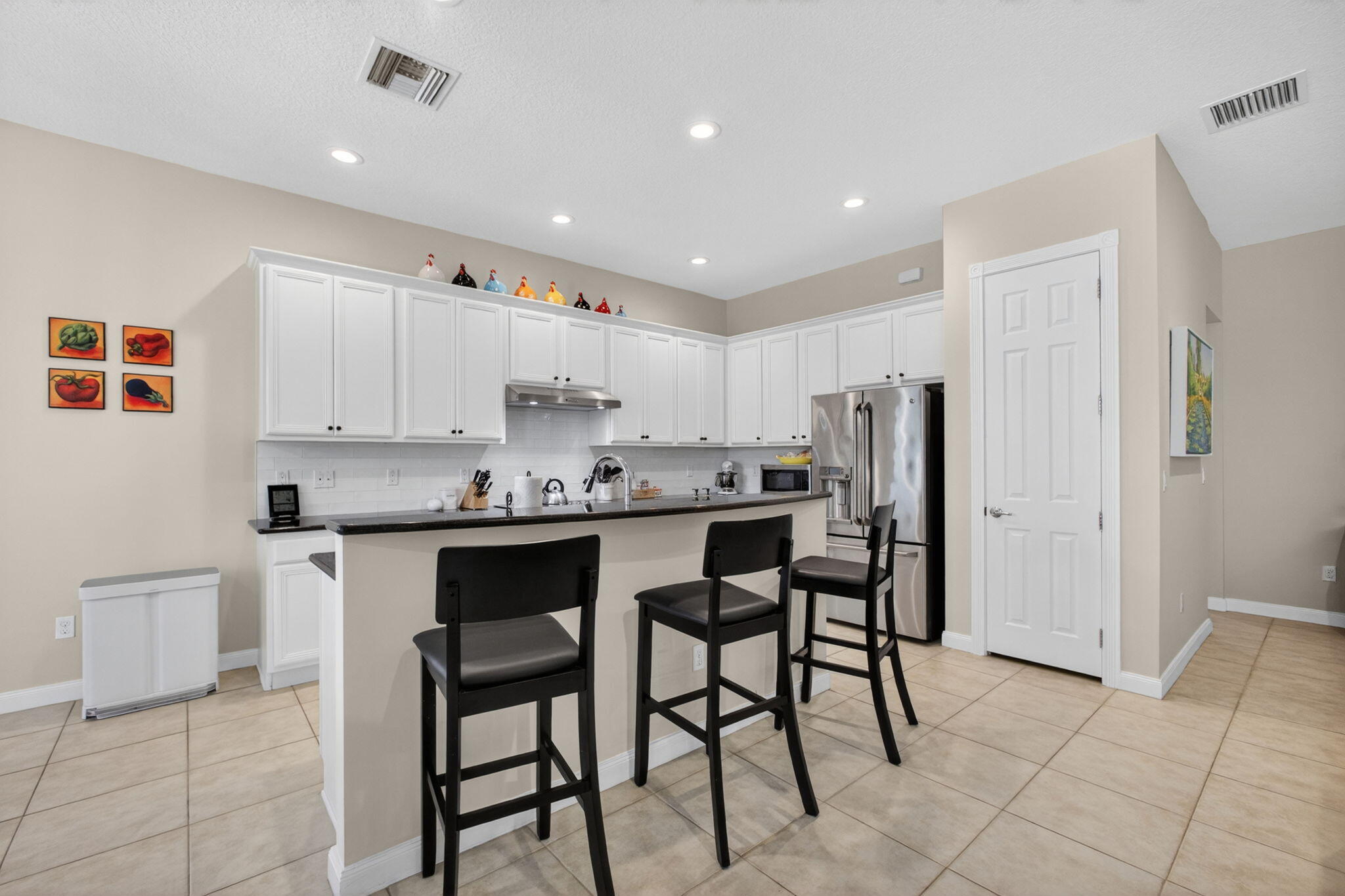 1410 Dakota Drive