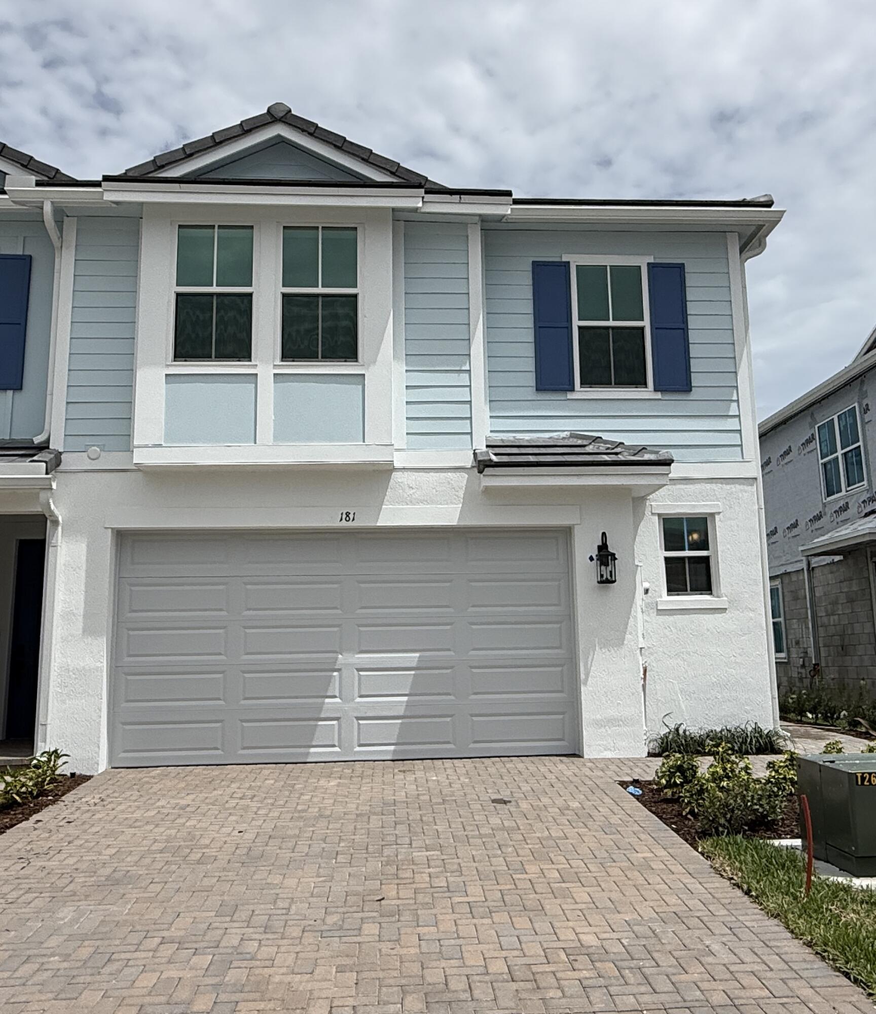 181 SE Birch Terrace