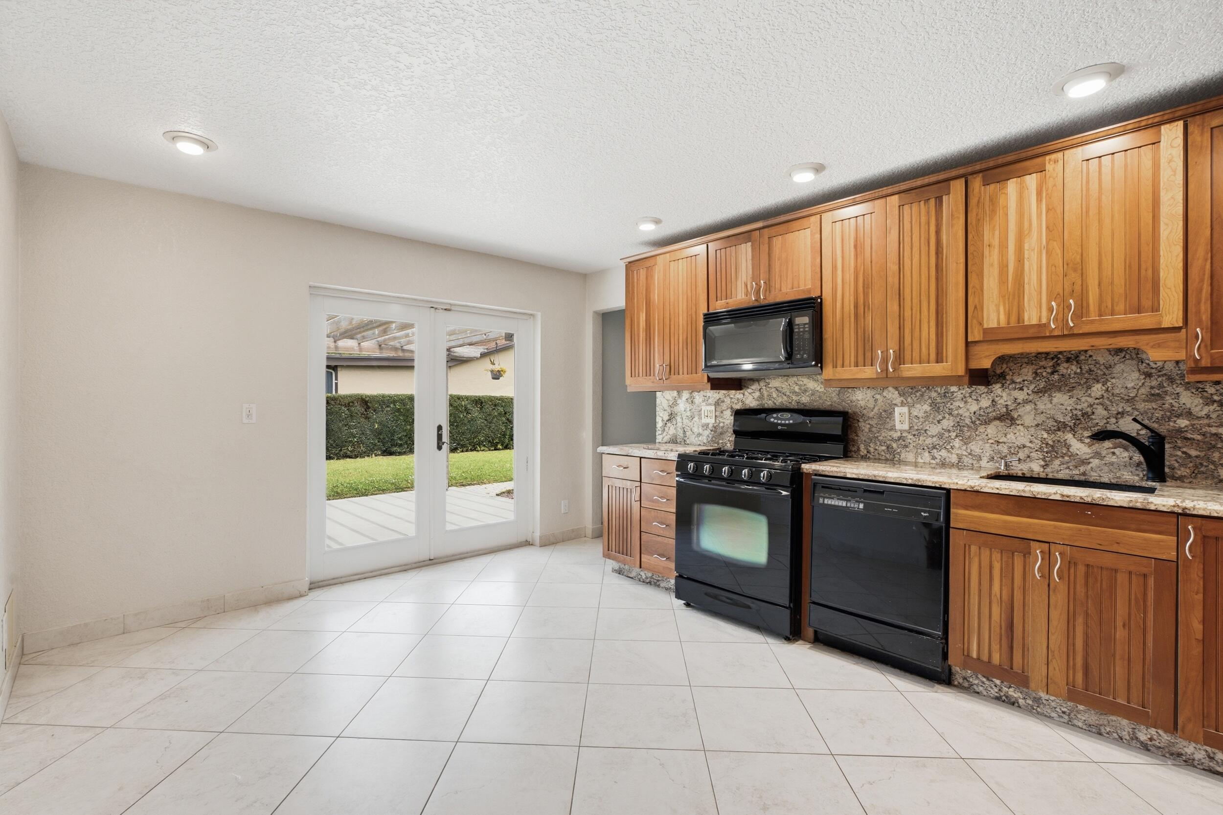 4778 Blue Pine Circle