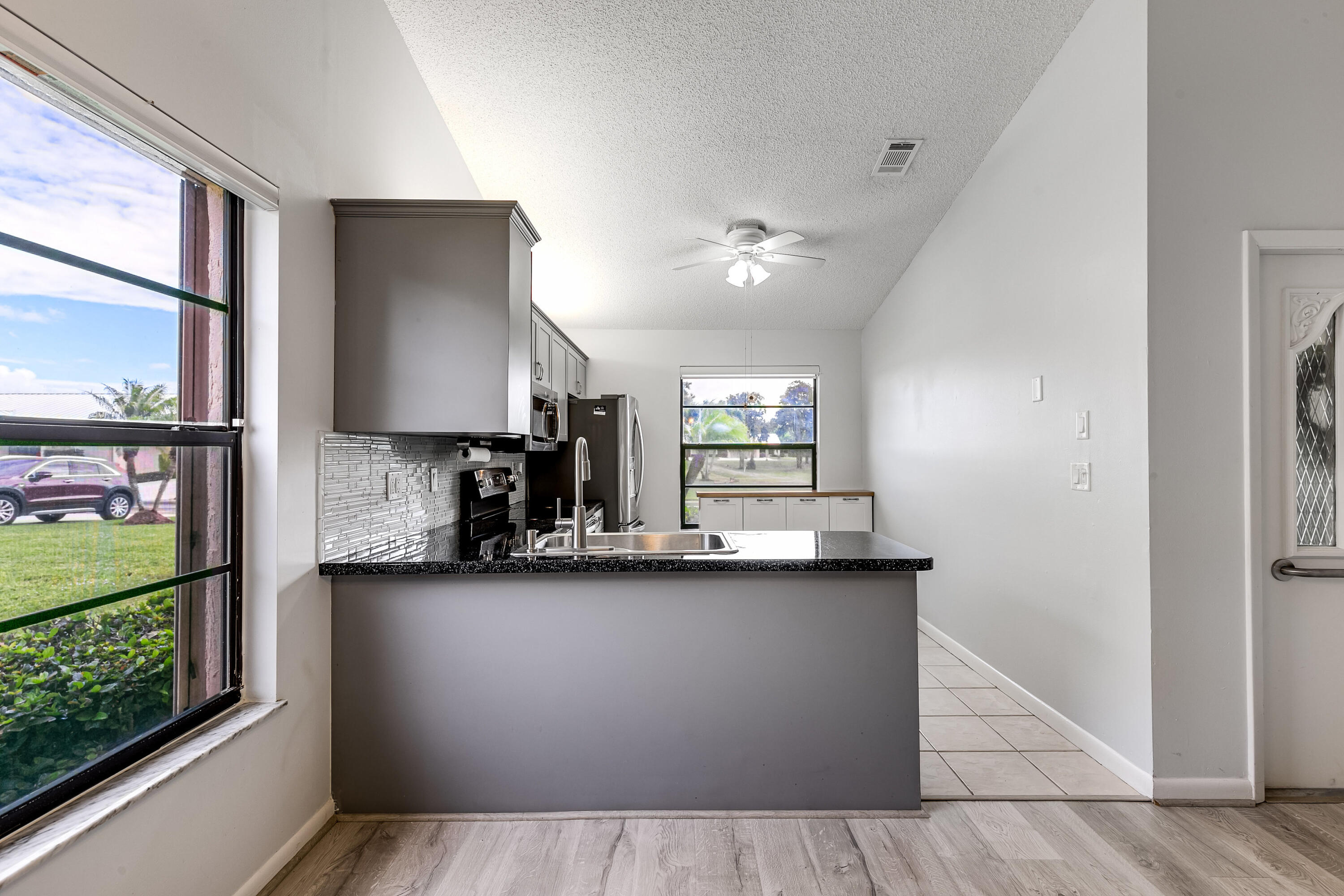 7877 SE Sugar Sand Circle