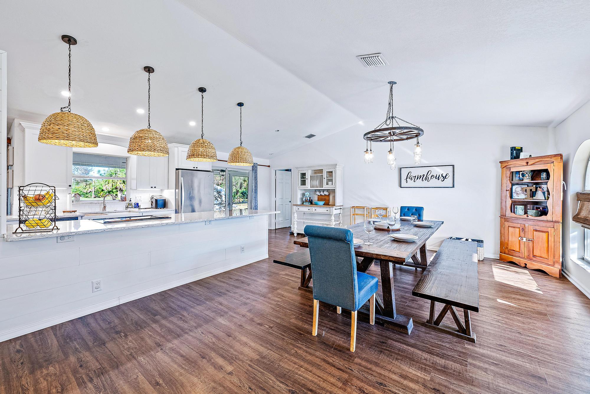 18727 Orange Grove Boulevard