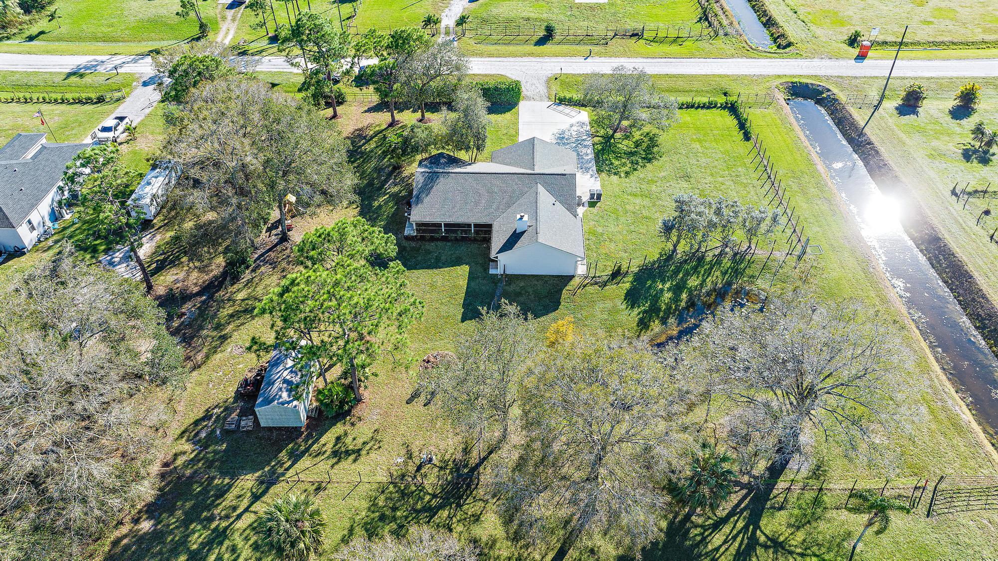 18727 Orange Grove Boulevard