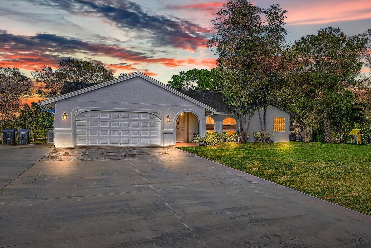 18727 Orange Grove Boulevard