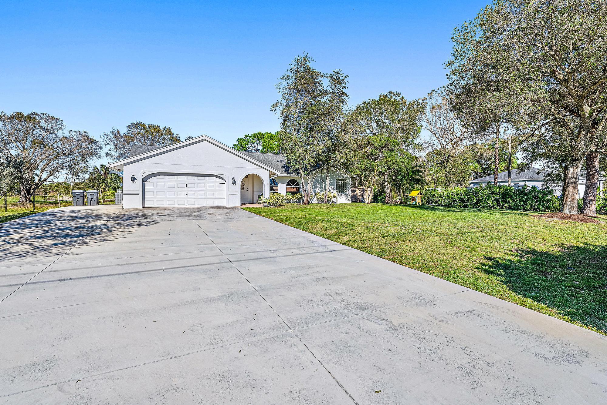 18727 Orange Grove Boulevard