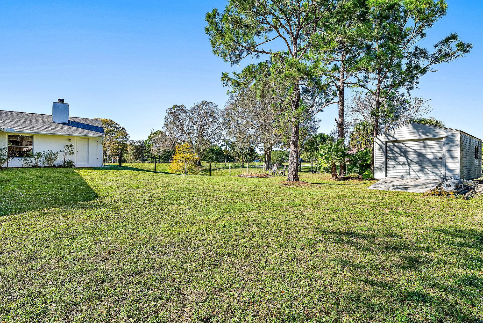 18727 Orange Grove Boulevard