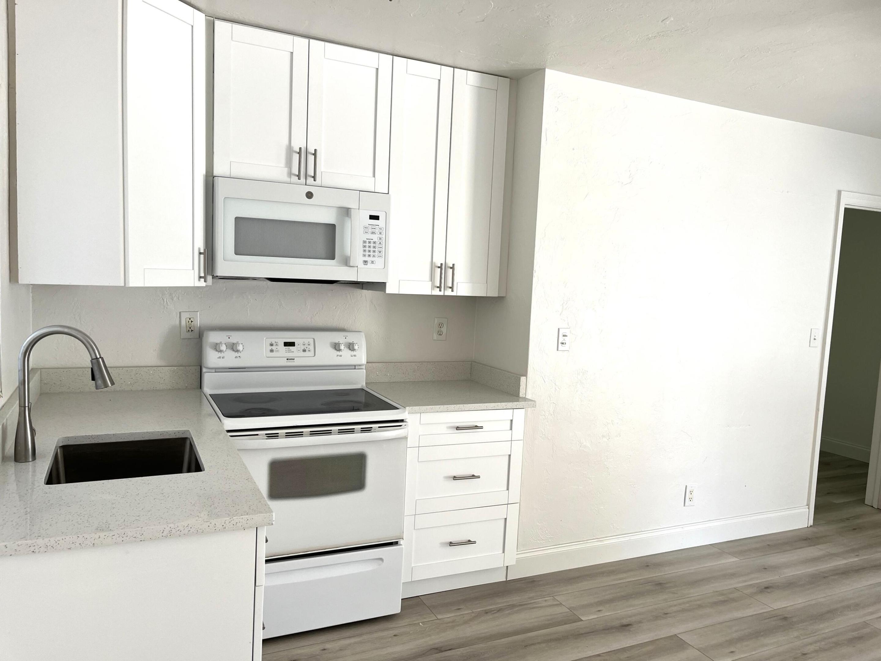 101 Linda Lane Unit: 25