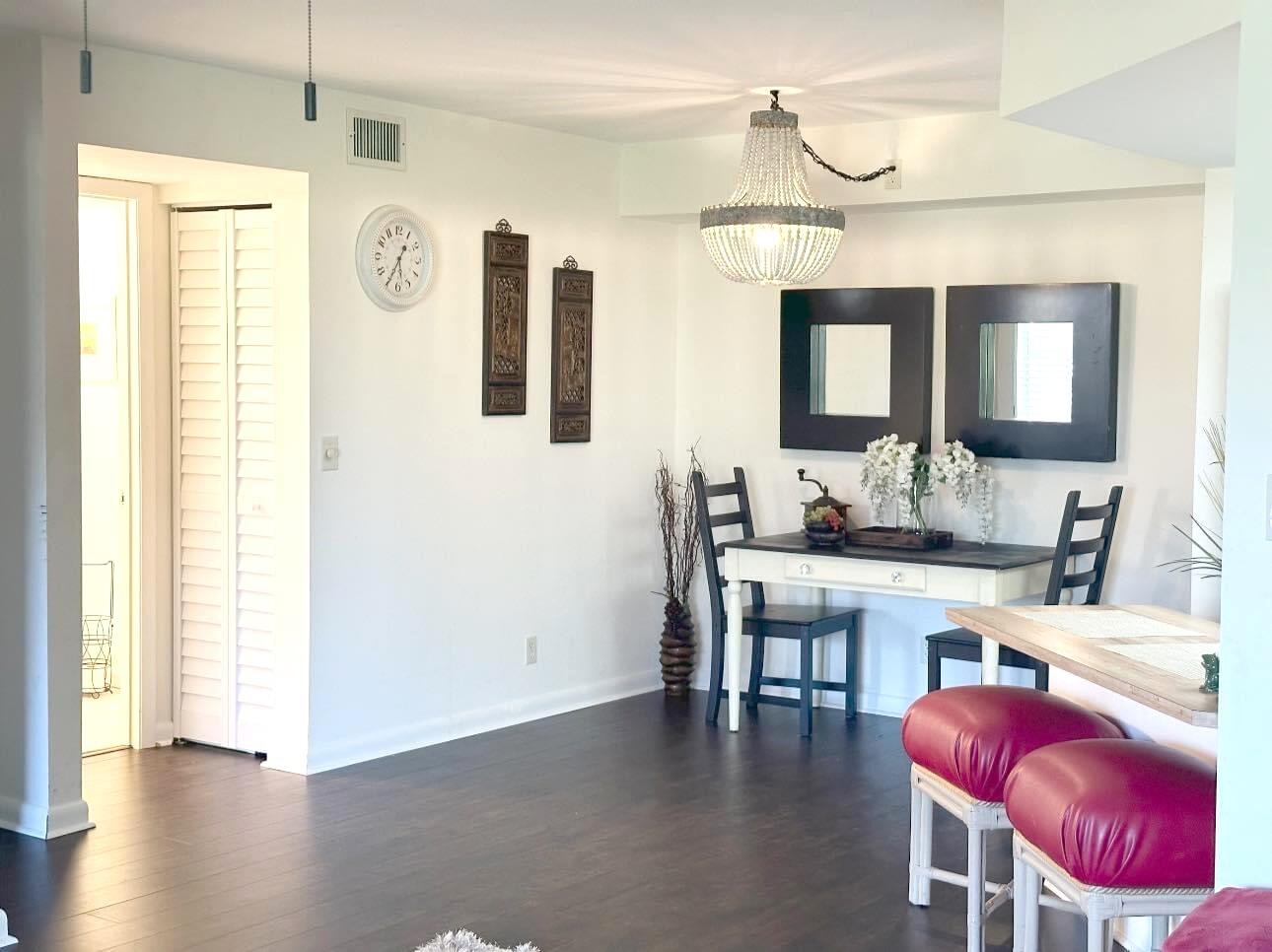 6519 Chasewood Drive Unit: D