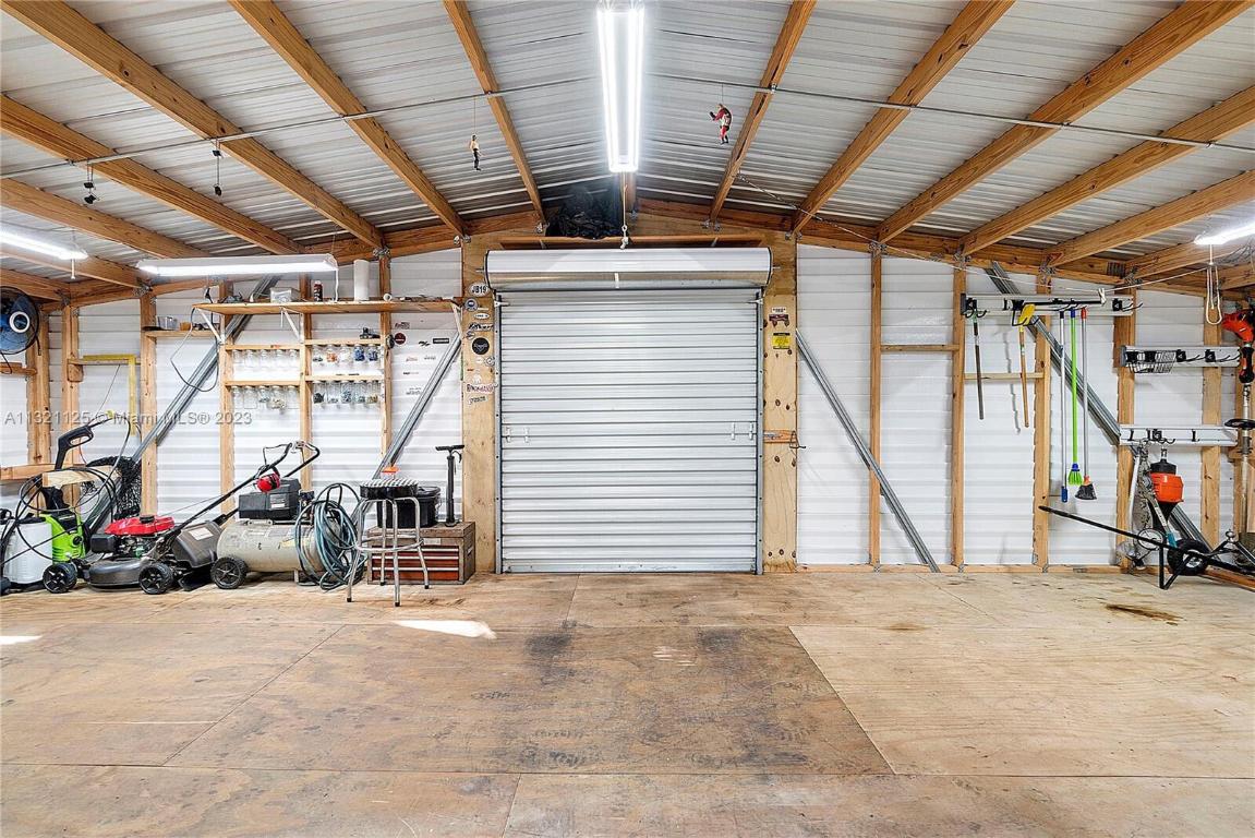 16117 Tangerine Boulevard