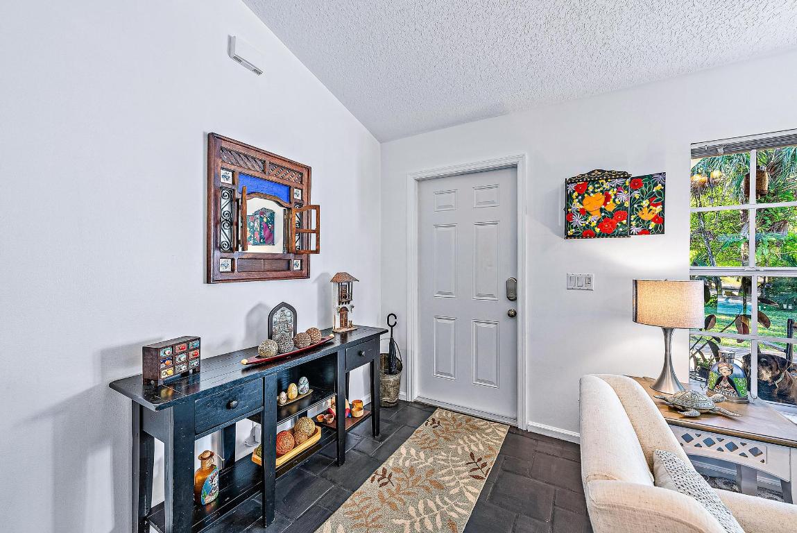 16117 Tangerine Boulevard