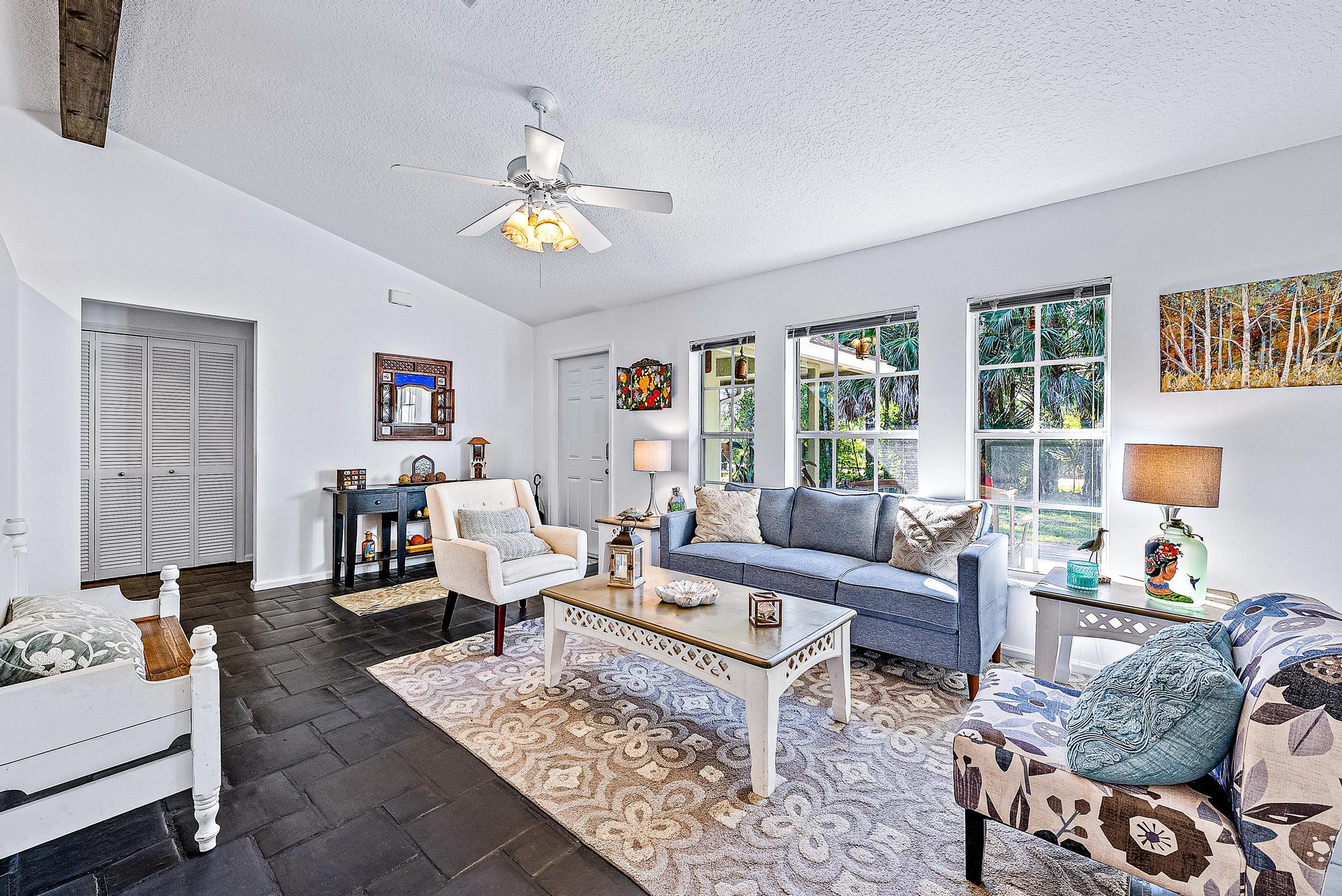 16117 Tangerine Boulevard