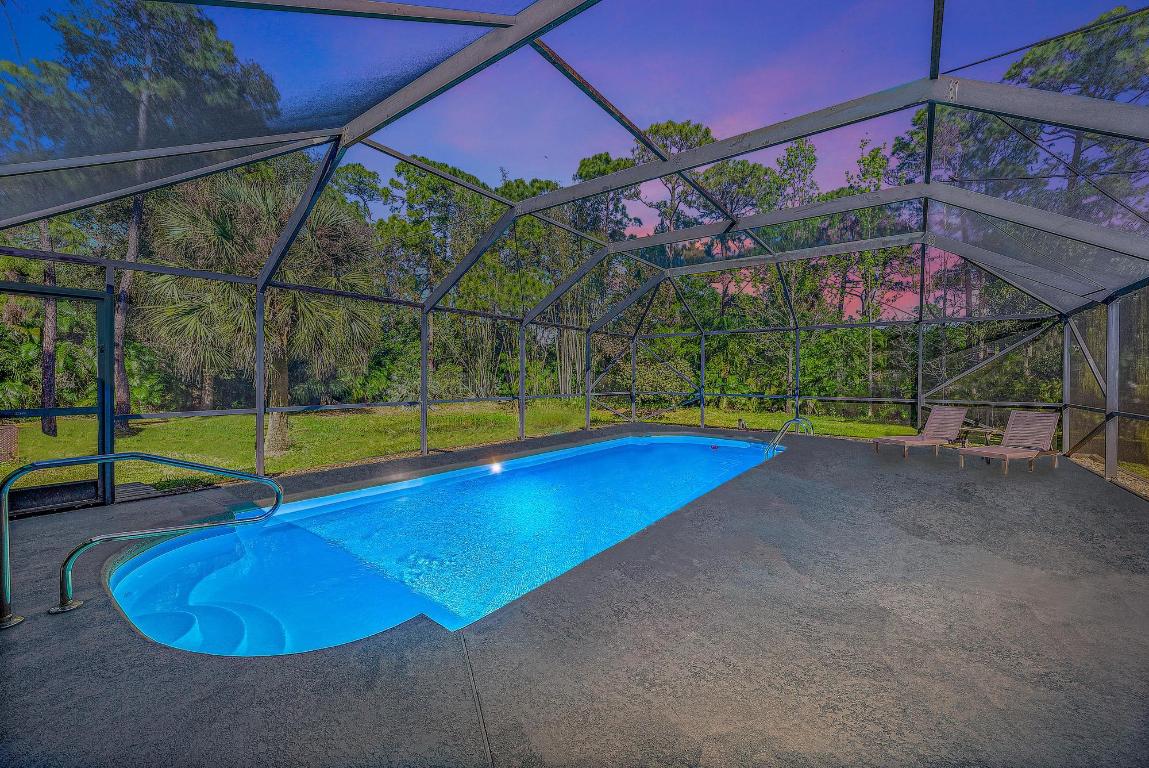 16117 Tangerine Boulevard