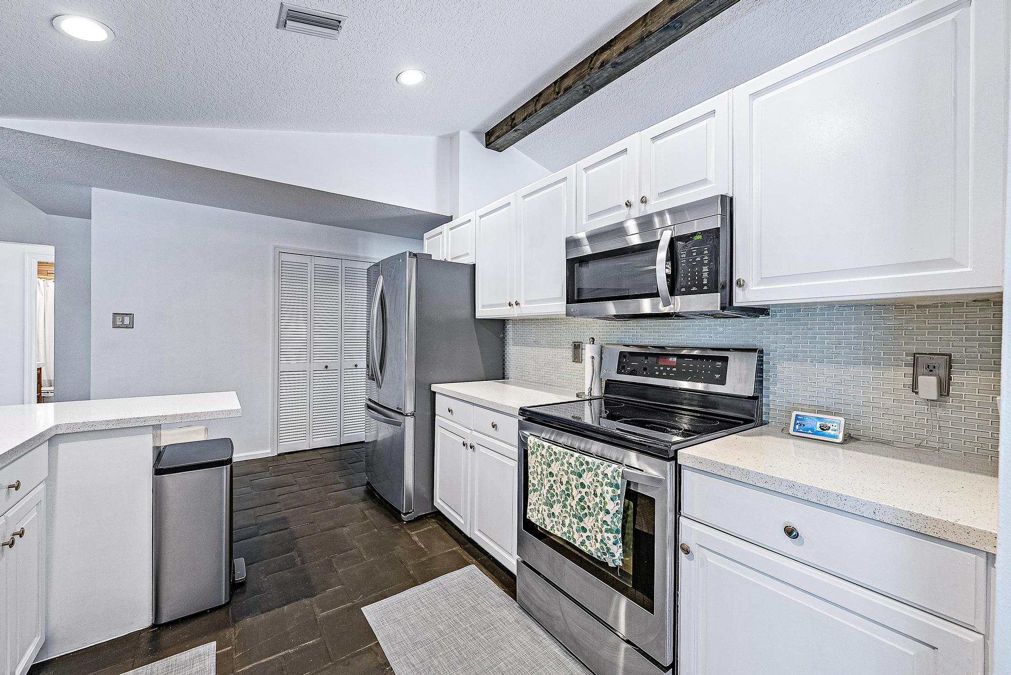 16117 Tangerine Boulevard