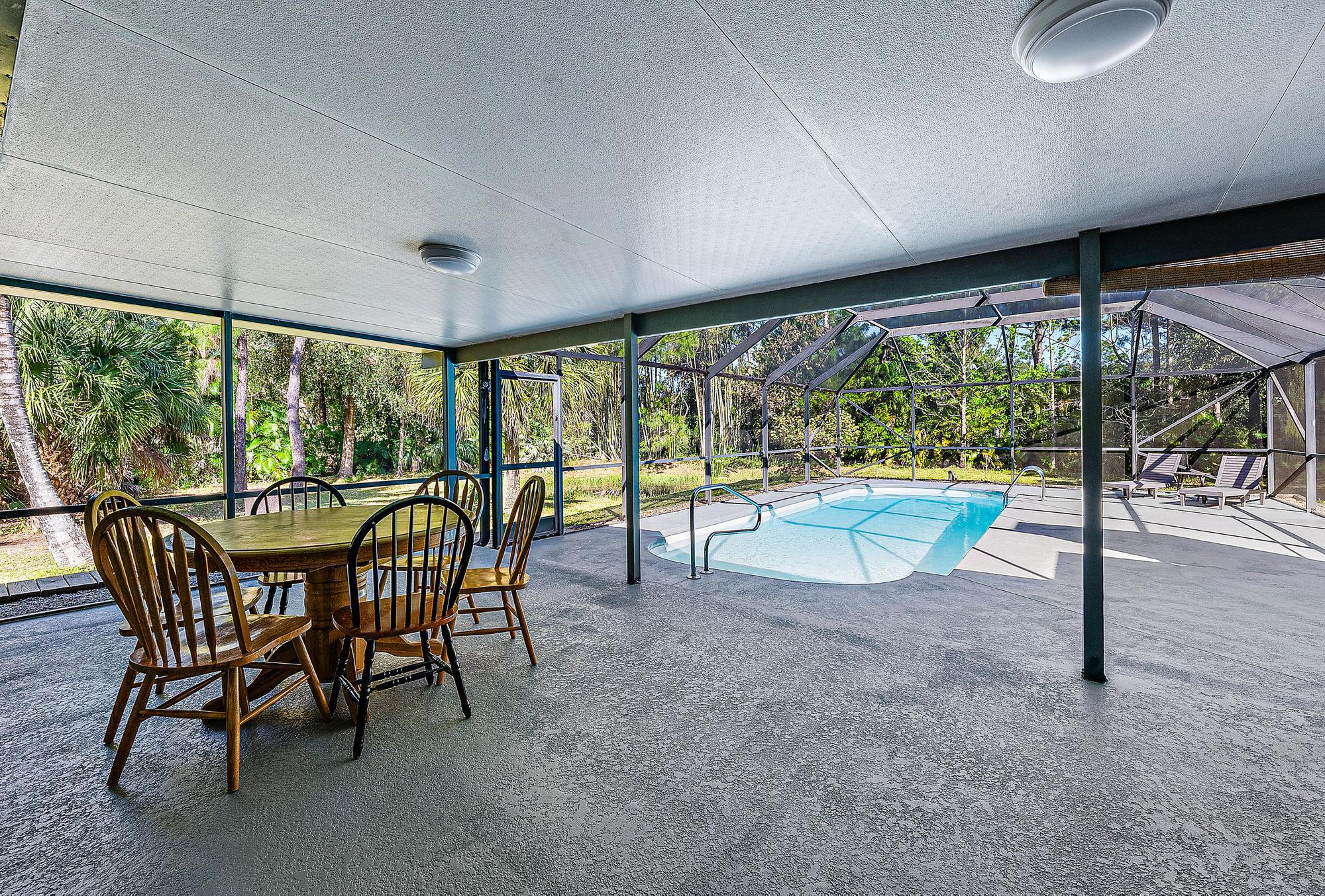 16117 Tangerine Boulevard