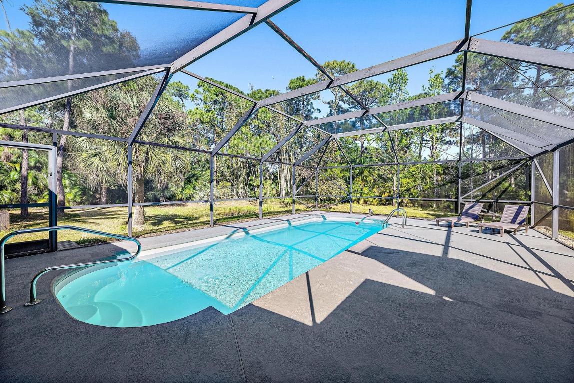 16117 Tangerine Boulevard