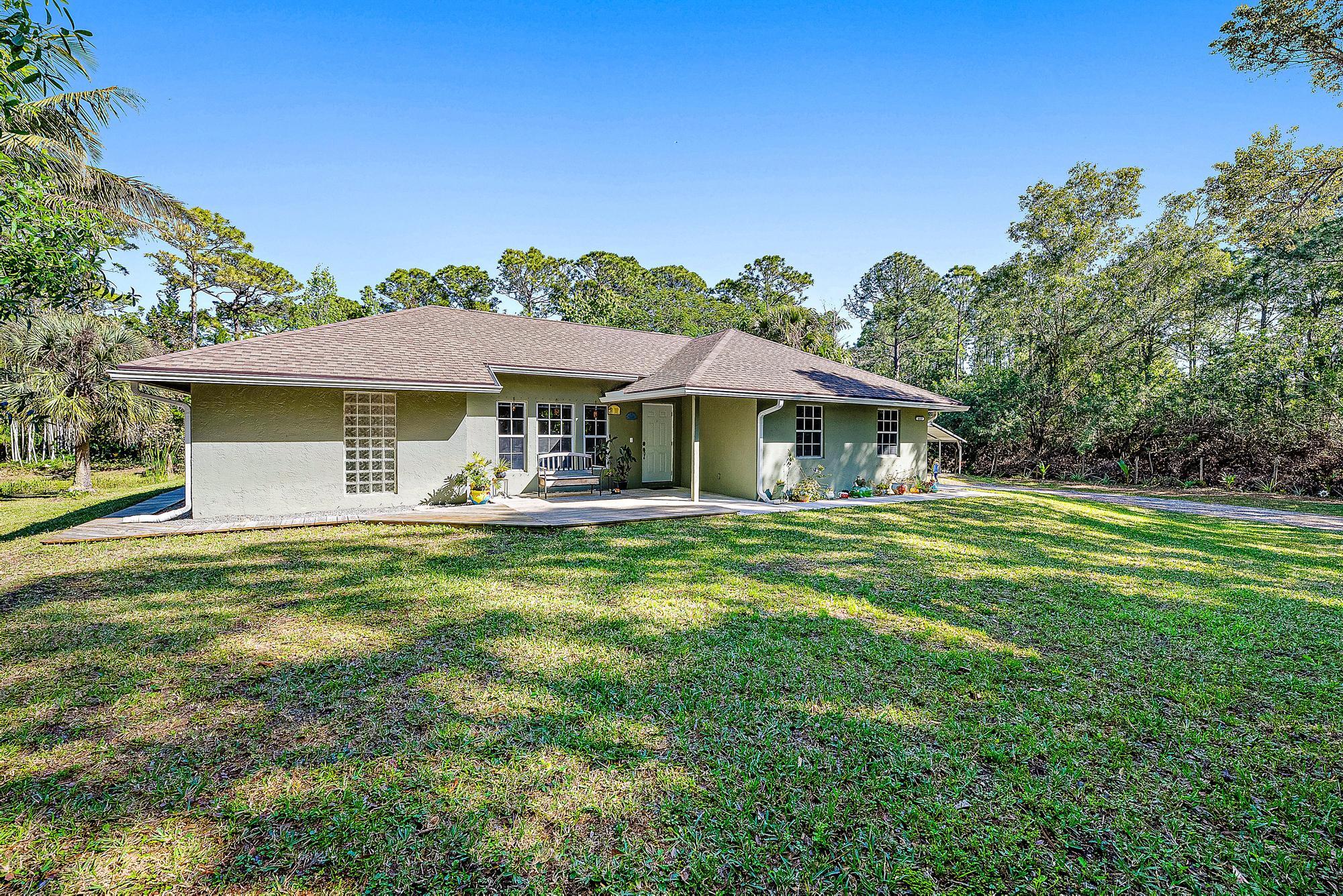 16117 Tangerine Boulevard