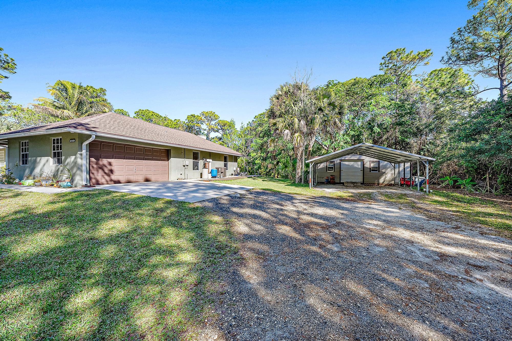 16117 Tangerine Boulevard