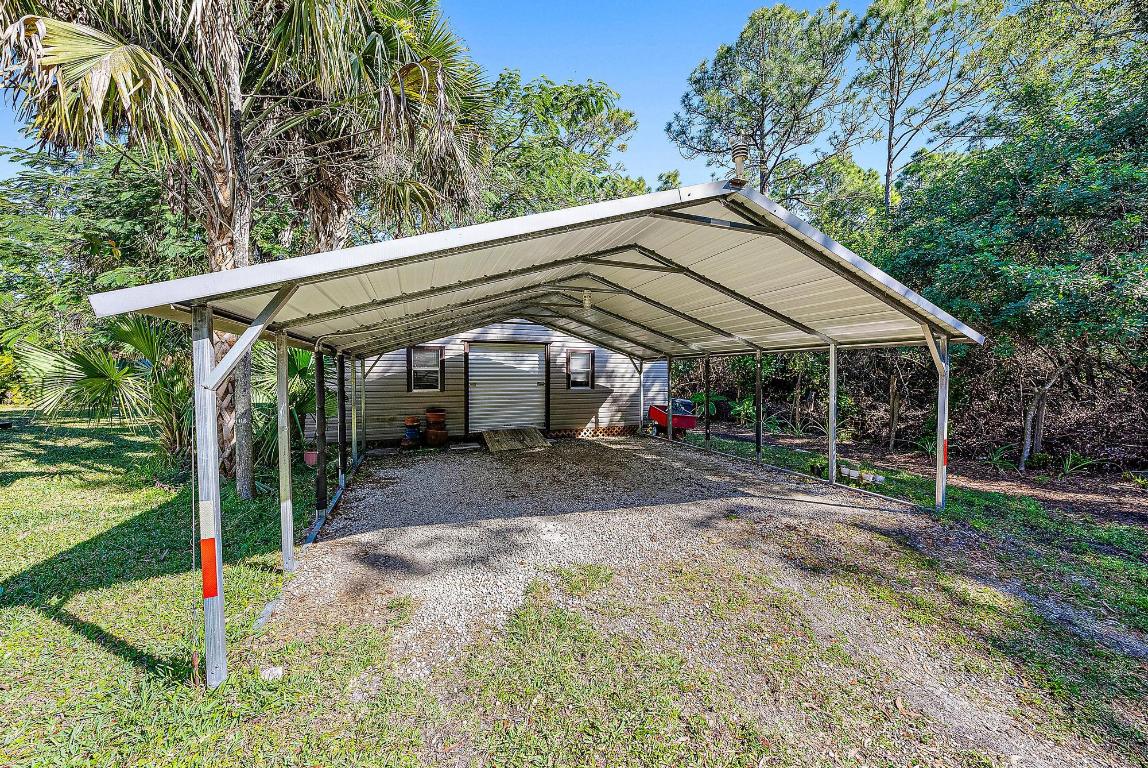 16117 Tangerine Boulevard